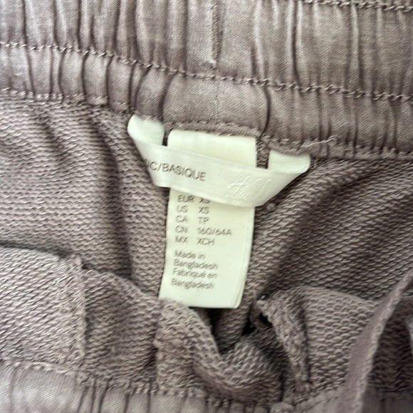 H&M mauve purple pink shorts - Picture 3 of 3